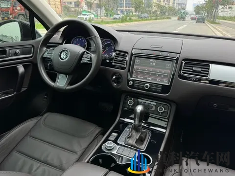 18万多拿下大众途锐,体验德系SUV的沉稳大气-2