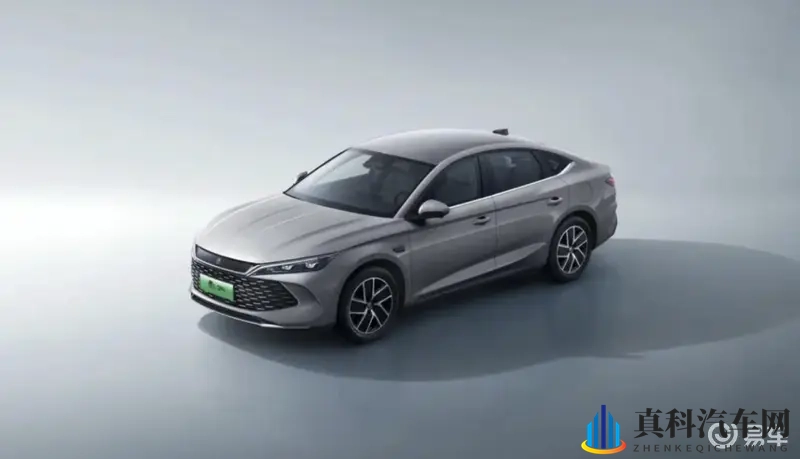 秦L DM-i、小鹏MONA M03和凯美瑞怎么选-1