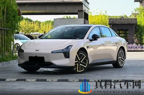 13万级纯电家轿的硬核较量，长安启源A06对比小鹏MONA M03，选谁？-3