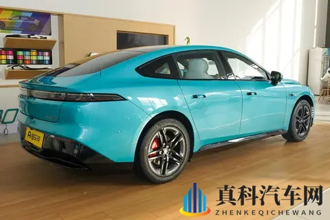 15万级新能源轿车,这次真出狠角色了?看看东风奕派 eπ007 +-1