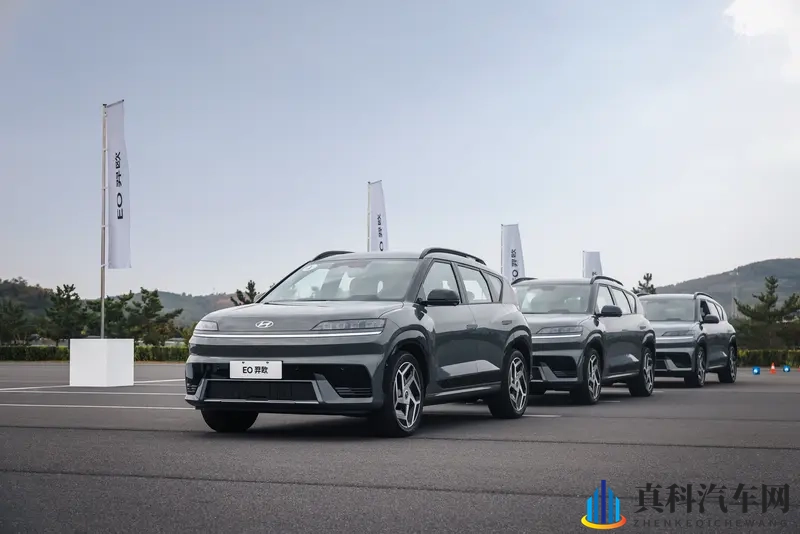 这才是纯电市场的品质觉醒 试驾北京现代EO羿欧-1