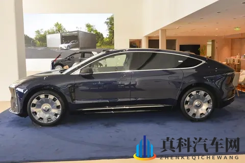 蔚来ET9，900V架构+650公里续航，BBA的“78S”还香吗？-3