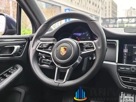 把2.0T+8AT拉入15万以内,这豪华中型轿车可太香了-1