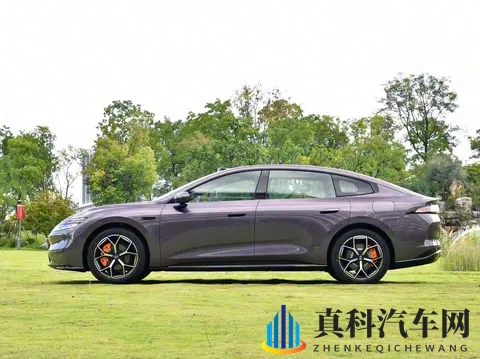 1299万的启源A06，真不输Model 3！-1