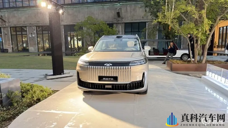 六座“移动客厅”配激光雷达，理想L9的真正对手来了-1