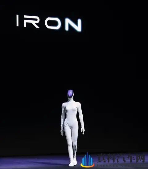 小鹏IRON机器人内藏真人？何小鹏回应！内部构造一并展示，港股股价盘中直拉5%-3