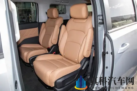 10万级插混MPV，纯电续航125km，真三排，五菱星光730香不香？-1