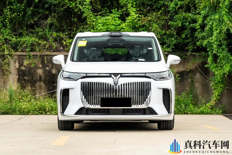 800V架构+智能后轮转向+华为ADS,二排头等舱-1