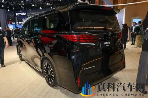 官方参考价140万元_预计明年5月发售 丰田埃尔法福祉版实车现身-1