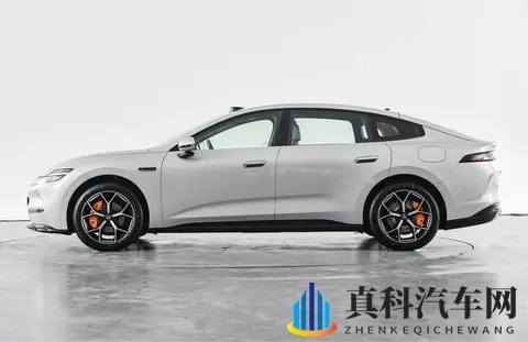 长安启源A06深度试驾:全方位考量,满足全家出行需求-2