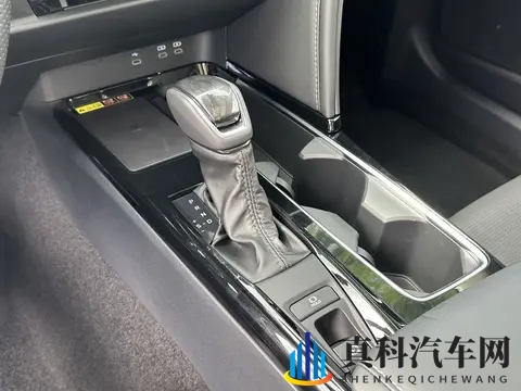 15万多拿下准新凯美瑞双擎，享受越级质感座驾-1