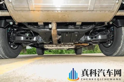 3299万元起售,20T插混+四驱,硬派SUV纵横G700适合家用?-2