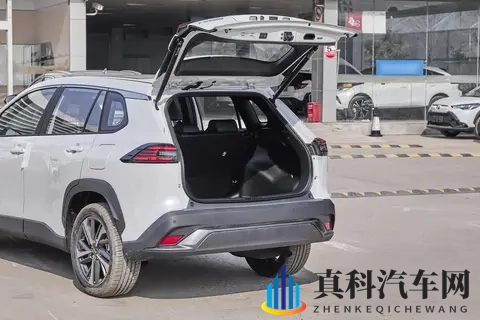 丰田锋兰达混动四款车型，如何挑选？-2