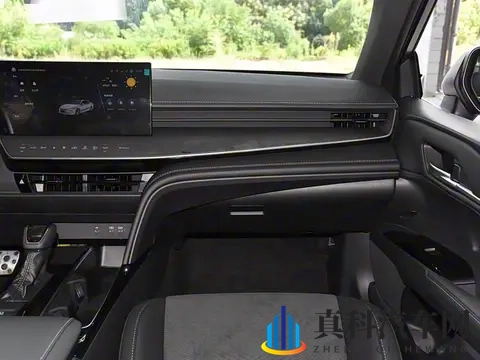 丰田汽车第二季度财务业绩分析：利润波动与未来展望-1