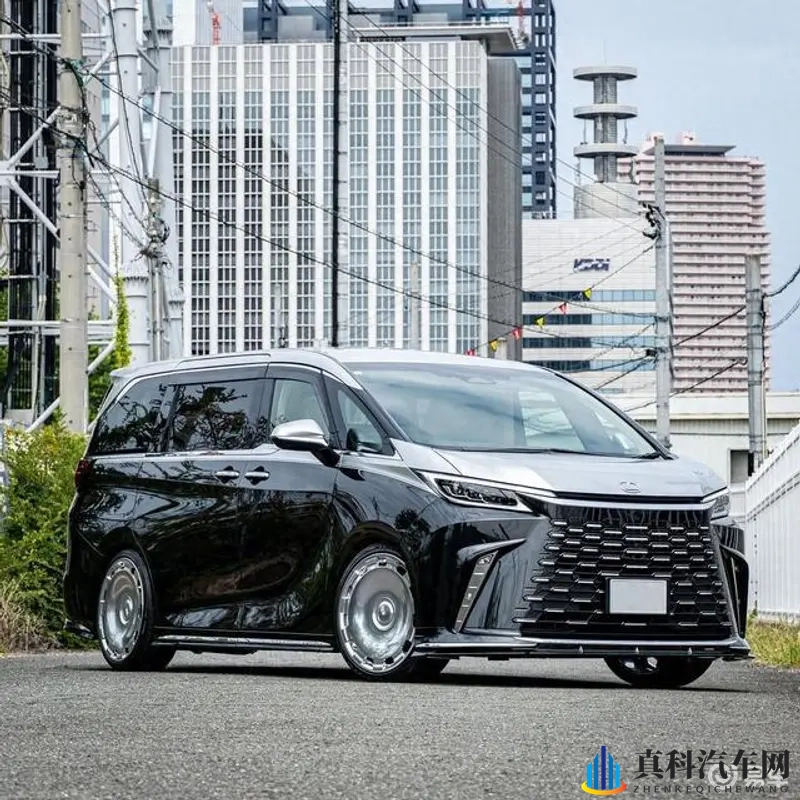 白丝袜子 扒开美女内衣的app：汽车智能化浪潮席卷，后市场新机遇待爆发-2