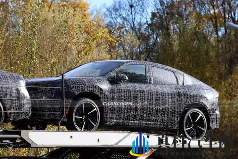 采用最新家族风格,全新宝马iX4测试谍照曝光-3