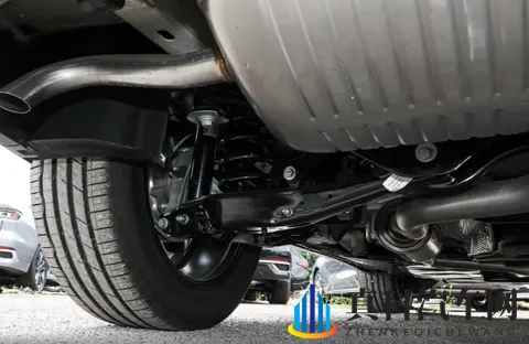 别碰2429万入门版!新款揽巡多花17万,换20寸轮毂,配全景天窗-1