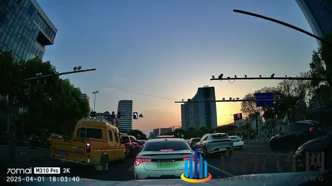 不漏录+小巧安装！2025年高性价比记录仪盘点，新车必备不踩坑-2