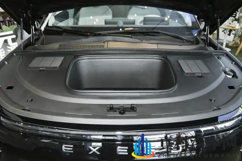 告别续航焦虑！星纪元ET用1615km续航和445%热效率说服了我-2