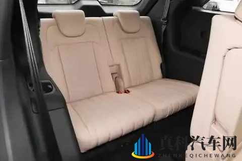 越级的空间、配置和驾控，捷途X70L重新定义10万级家用SUV-1