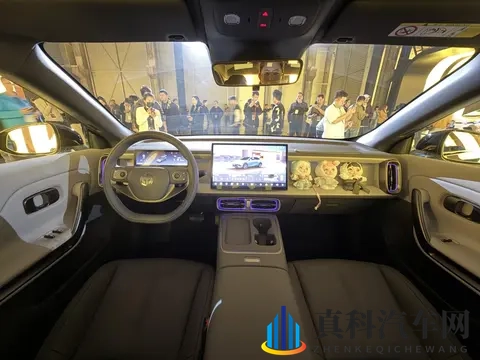 1058 万起 零跑Lafa 5 正式开启预售-2