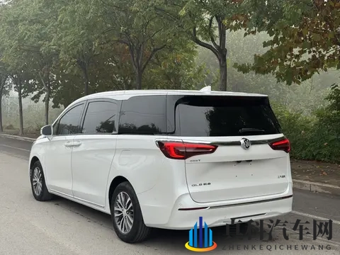 2088万拿下准新一手别克GL8,宜商宜家的陆上公务舱-1