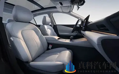 东风日产天籁·鸿蒙座舱内饰首发：全球首款鸿蒙燃油车-1