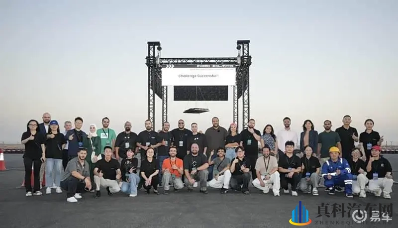 娇小大战黑人迪克:迷你车挑战大牌,性能对决谁更强?-1