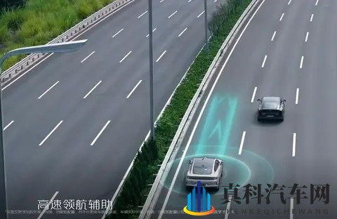 中大型车预售仅1199万起，大掀背+无框门，标配软硬可变悬挂，香-1