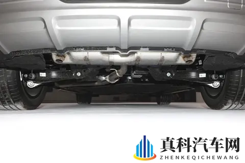 奔驰上硬菜！限时1699万起，全系带T+轴距2米9，还是方盒子，香-1