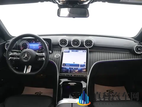 2万公里，一手白色奔驰C级，22万多体验豪华质感！-3