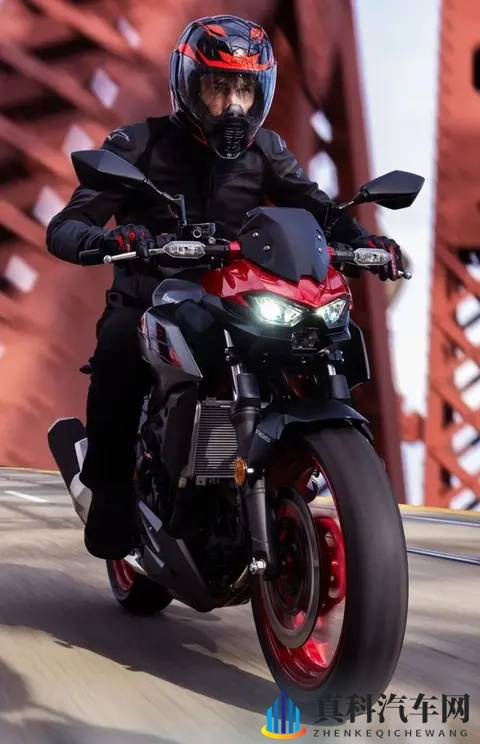 降价6千还加配!2026款川崎Z500上市,再降真买的起了!-1