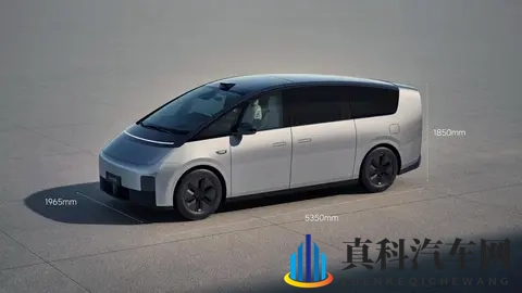 理想MEGA突发召回：烧的不是车，是理想的“自信”？-1