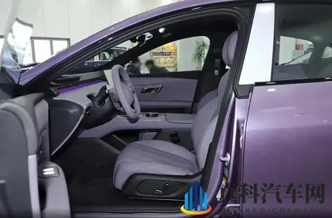 两款“平民轿跑”零跑Lafa5开启预售 深蓝L06将配第四代磁流变悬架-3