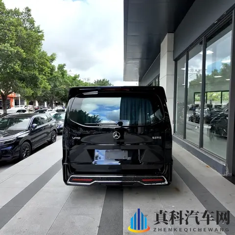 准新奔驰威霆：宜商宜家，升级座驾好选择！-1