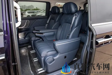 26款岚图梦想家,用细节说话,将用户需求做到极致-2