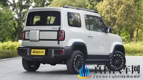 宝骏悦也两周年版亮相!新增配色还有35升前备厢-1