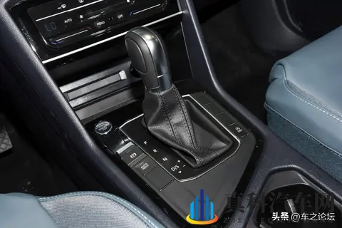 大众终于坐不住了！799万起 15T+7挡双离合 油耗低至57L-2