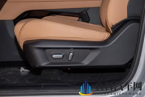 一车三动力？星光730：就是要打破10万级MPV“硬梆梆”的魔咒-1