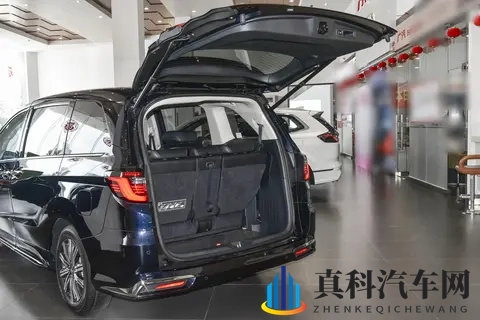 本田奥德赛实测：混动MPV的空间魔法与实用哲学-3