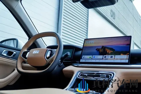 年轻人选车的版本答案？吉利银河星耀6的真实感受！-3