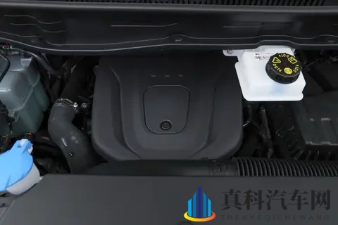 配HUD+23个扬声器,这台2858万的MPV车型实力如何?-2