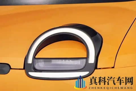 全新雷诺Twingo官图泄露 致敬初代车型-2