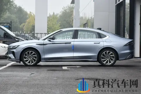 林肯Z购车终极指南：全系配置差异解析，精准选车不踩坑！-2