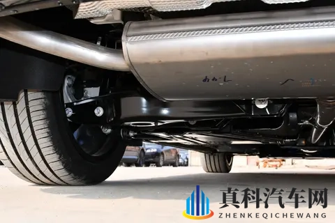 11月限时1038万起，这款燃油轿车全面进阶，值得一看！-3