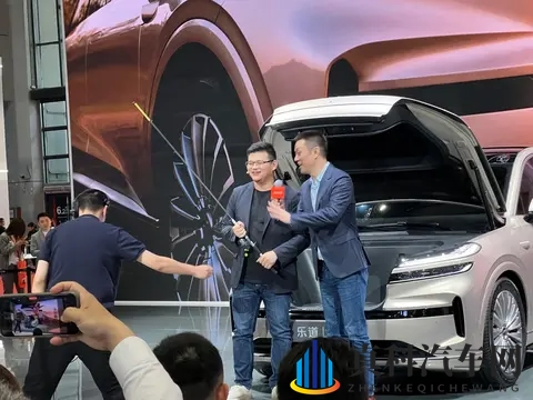 车企开卷「前备箱」？-2