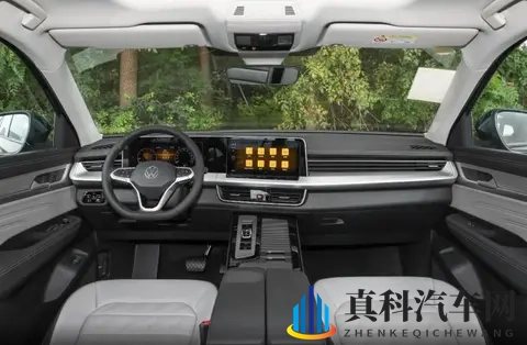 合资大五座SUV直降5万，后排空间比肩商务车，大众揽巡选购指南-3