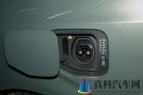 50万买极氪009,还是埃尔法?开完才知道,什么叫降维打击-1