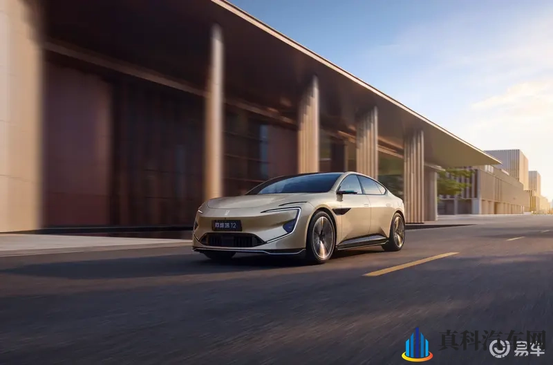 除了颜值25.99万起售的阿维塔12四激光版，到底有多香-1