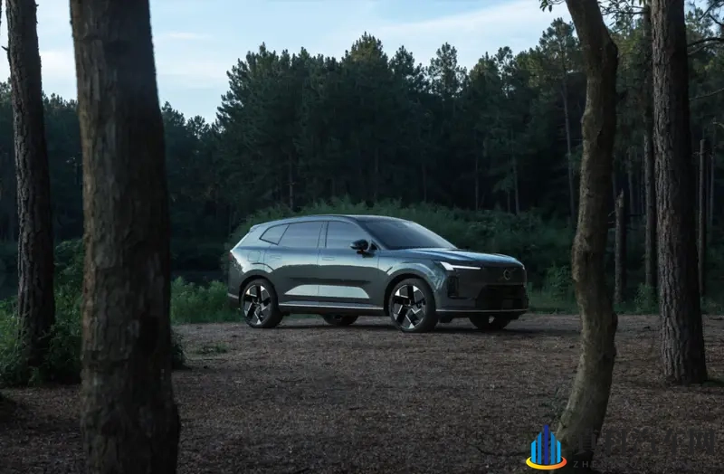 全新架构+诚意的价格，解析沃尔沃全新XC70到底怎么样？-1